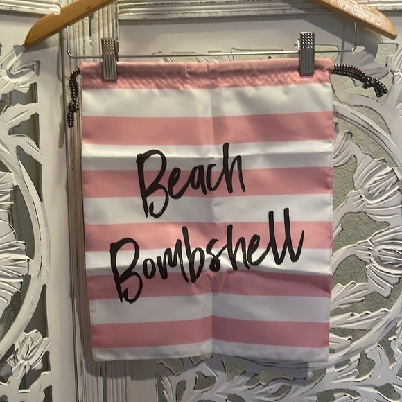 Victoria Secret Sequin Tote Bag with two drawstring tote bags - Picture 4 of 5